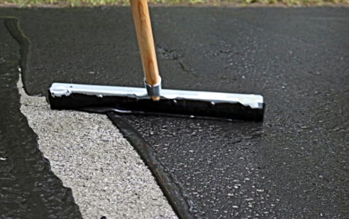 Sealcoat and asphalt maintenance